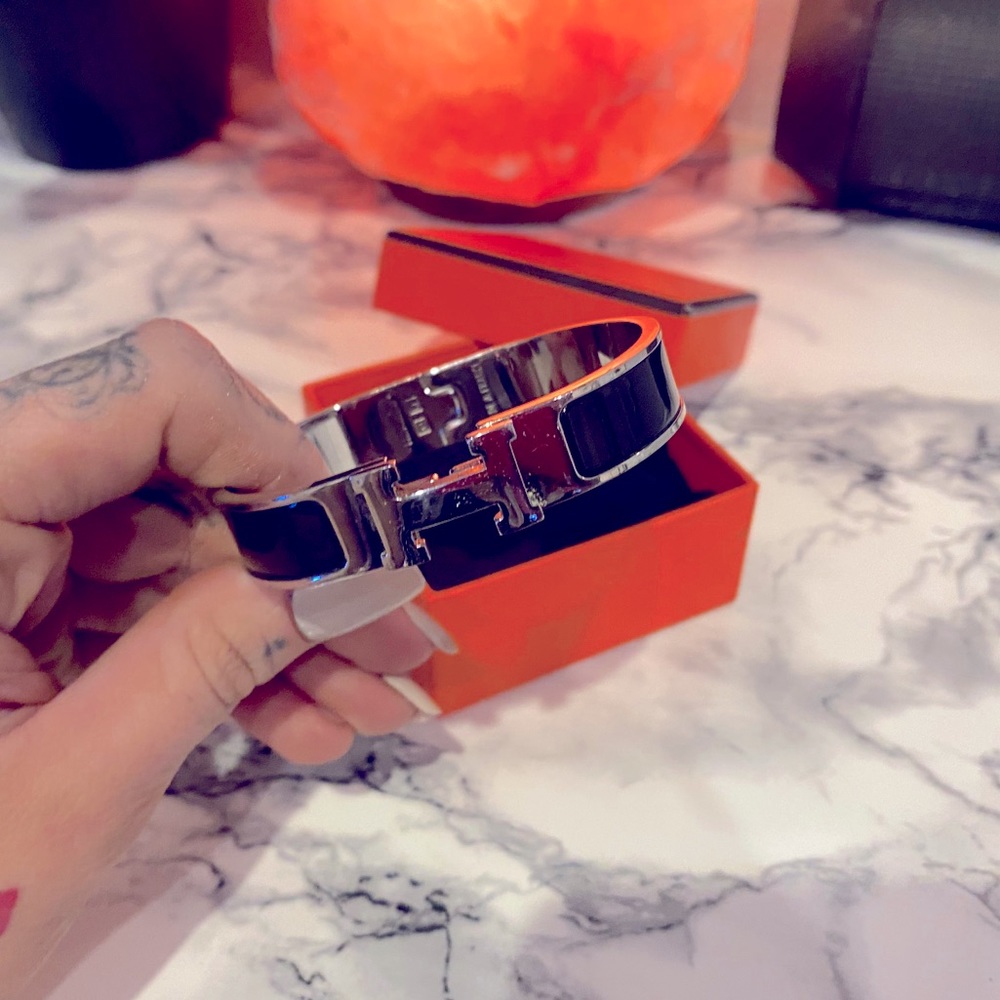 Hermès Clic H Bracelet Noir & Silver